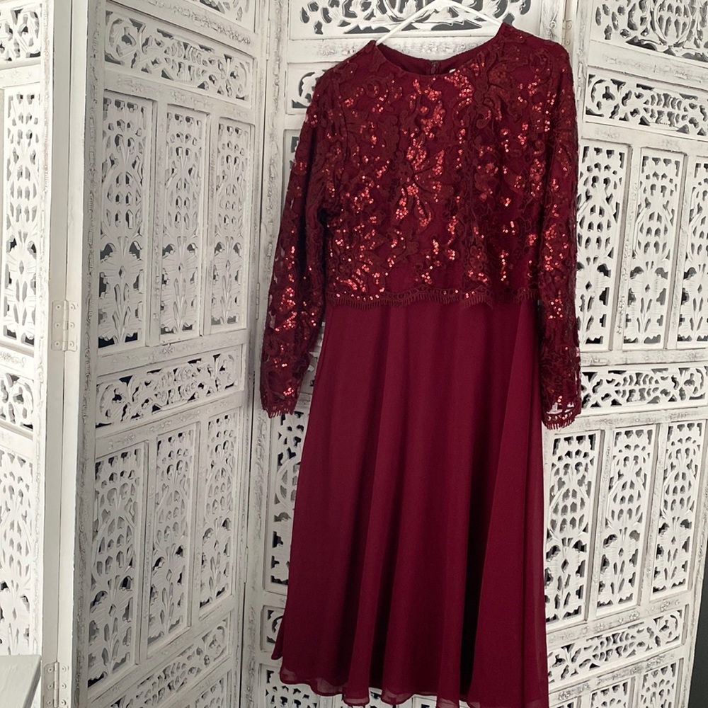 Dainty Jewell’s Red Sparkle and Delight Midi Dress